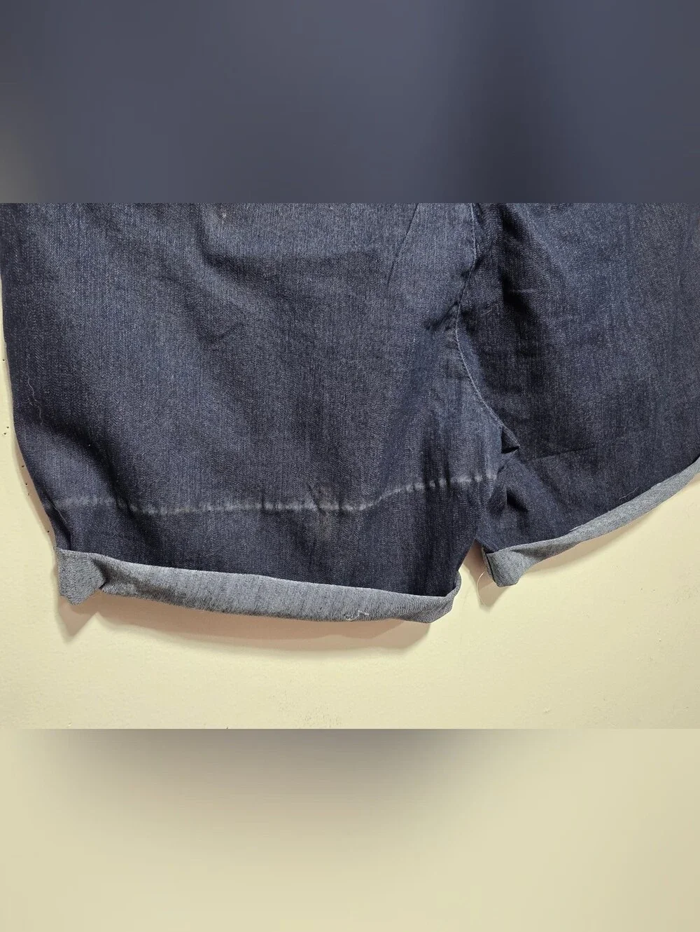 NWT! Comfort Denim Dark Wash Rolled Raw Hem Shorts Plus Size 20👖✨💙🔥flawed